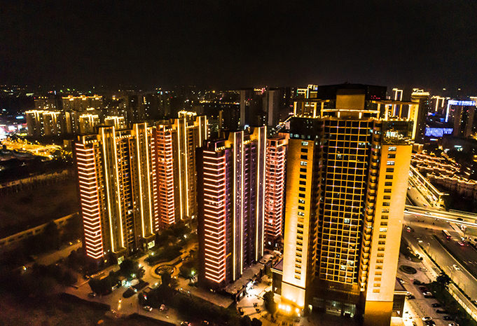 扬子江路亮化提升改造工程施工二标段